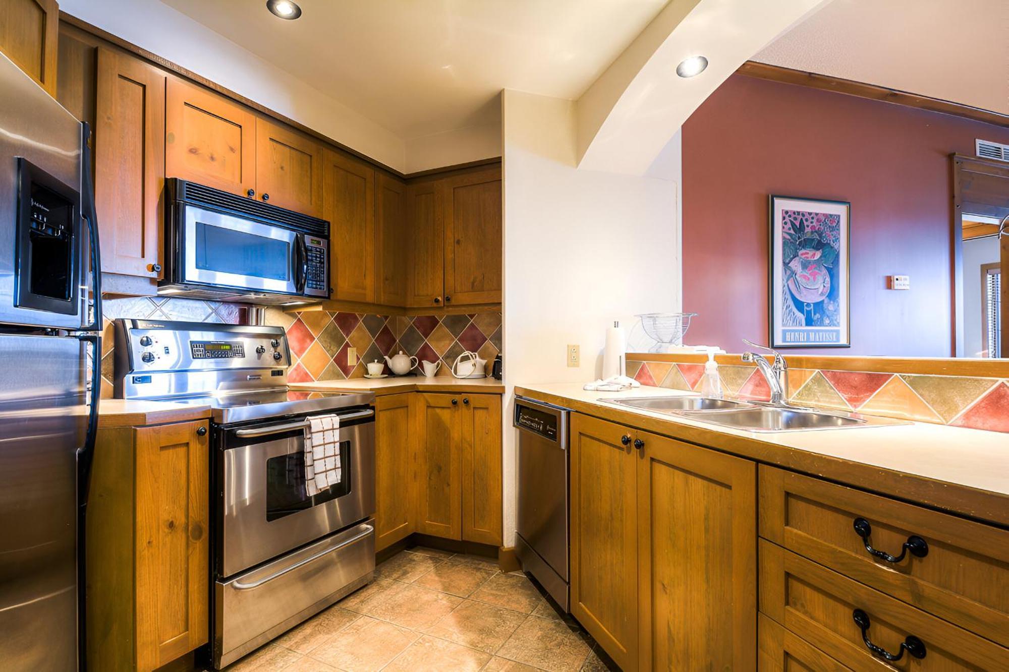Luxurious Equinoxe Ski-In/Ski-Out Mont-Tremblant Luaran gambar