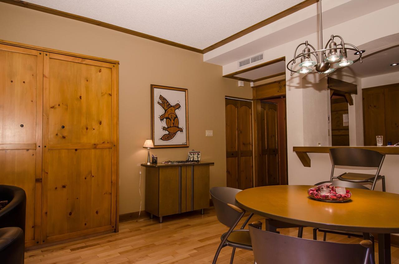 Luxurious Equinoxe Ski-In/Ski-Out Mont-Tremblant Luaran gambar